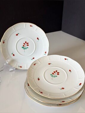 SET of 4 Barberry Saucers by Herend